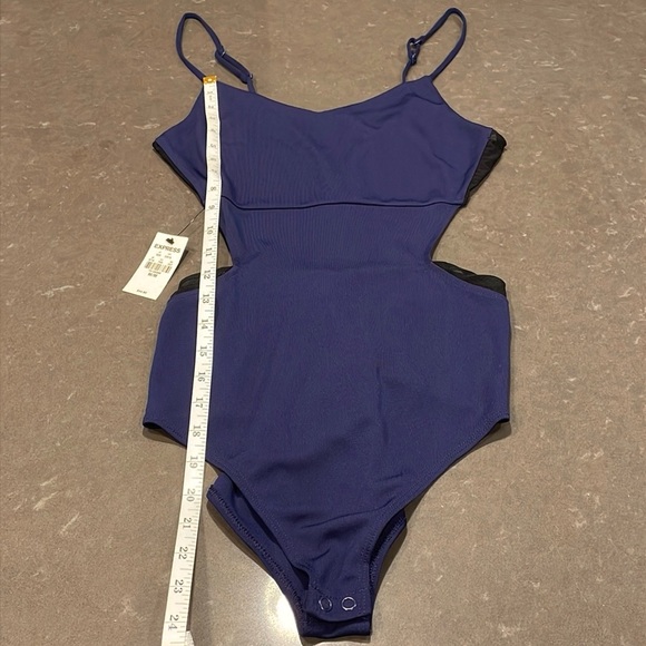 Express Cut Out Bodysuit with Mesh Medium NWT - Picture 10 of 10